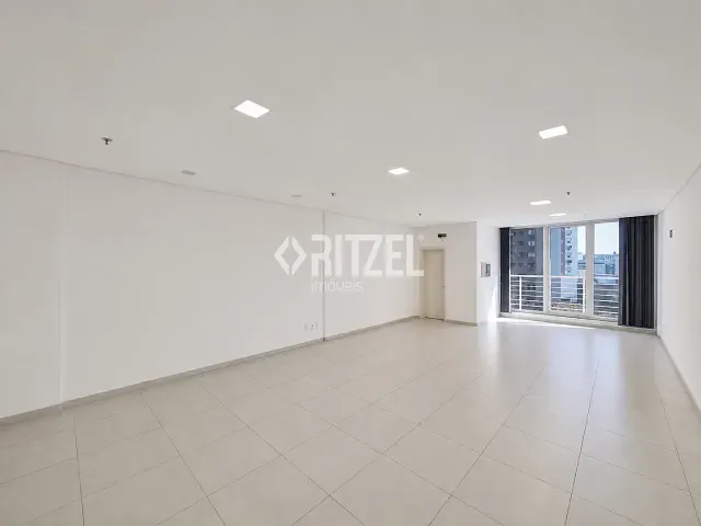 Sala para alugar, no bairro Centro em Novo Hamburgo