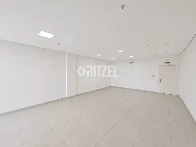 Sala para alugar, no bairro Centro em Novo Hamburgo