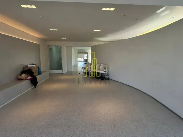 Sala para alugar, no bairro Baeta Neves em São Bernardo do Campo