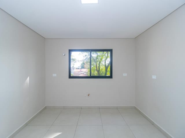 Sala para alugar, no bairro Vila Izabel em Curitiba