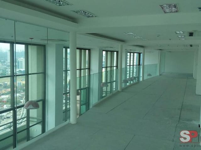 Sala com 536m², para alugar, no bairro Brooklin Paulista em São Paulo