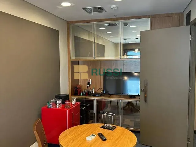 Sala à venda, no bairro Parque Residencial Aquarius em São José dos Campos