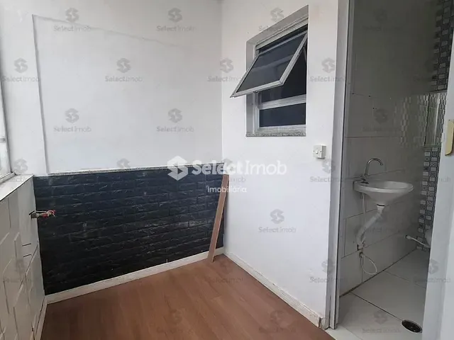 Sala com 25m², para alugar, no bairro Jardim Pilar em Mauá