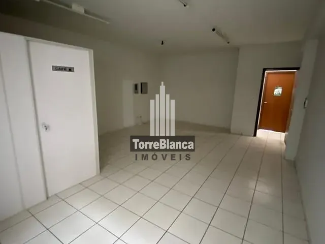 Sala para alugar, no bairro Nova Rússia em Ponta Grossa