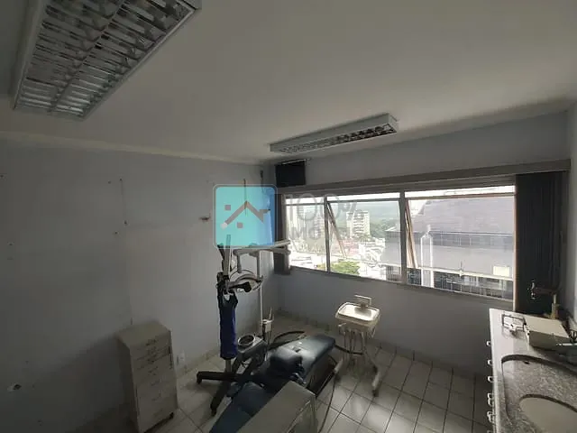 Sala com 34m², à venda, no bairro Centro em São José dos Campos