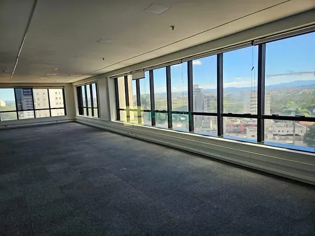 Sala com 400m², para alugar, no bairro Centro em São José dos Campos