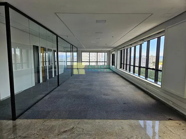 Sala com 400m², para alugar, no bairro Centro em São José dos Campos