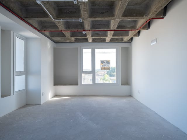Sala à venda, no bairro Três Vendas em Pelotas