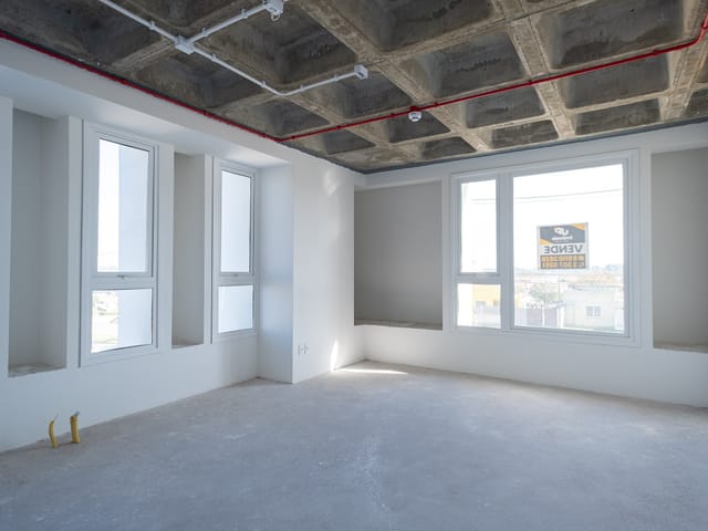 Sala à venda, no bairro Três Vendas em Pelotas