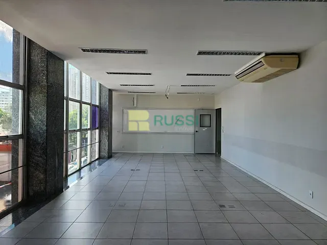 Sala com 488m², para alugar, no bairro Centro em São José dos Campos