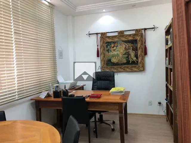 Sala com 30m², à venda, no bairro Centro em Niterói