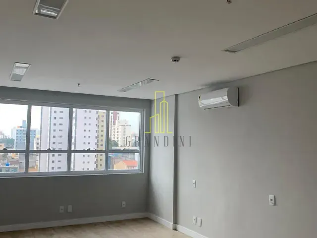 Sala à venda, no bairro Baeta Neves em São Bernardo do Campo