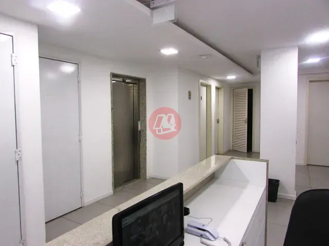 Sala com 56m², à venda, no bairro Higienópolis em Porto Alegre