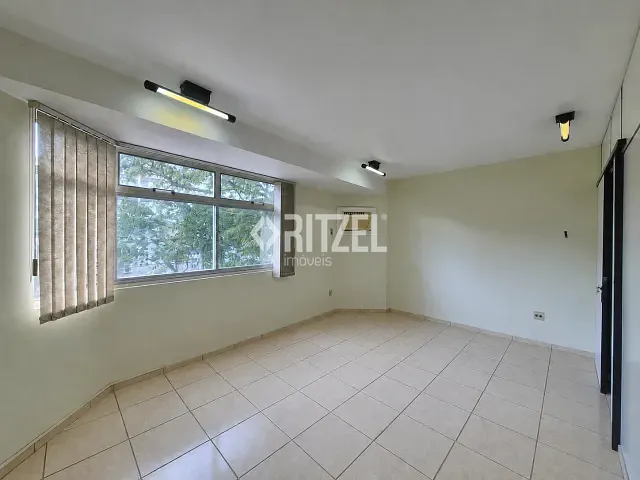 Sala com 73m², para alugar, no bairro Centro em Novo Hamburgo