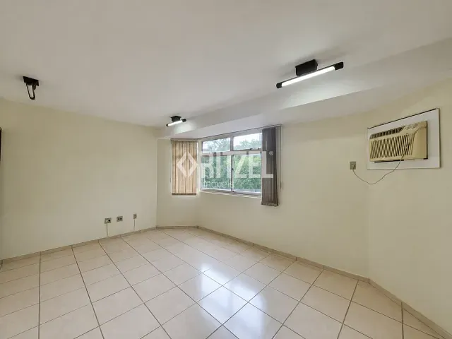 Sala com 73m², para alugar, no bairro Centro em Novo Hamburgo