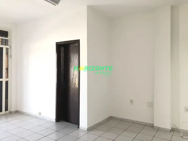 Sala com 60m², para alugar, no bairro Centro em São José dos Campos