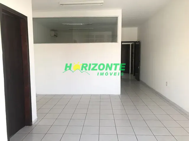 Sala com 60m², para alugar, no bairro Centro em São José dos Campos