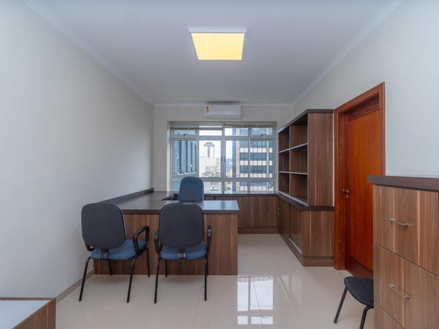 Sala para alugar, no bairro Centro em Curitiba