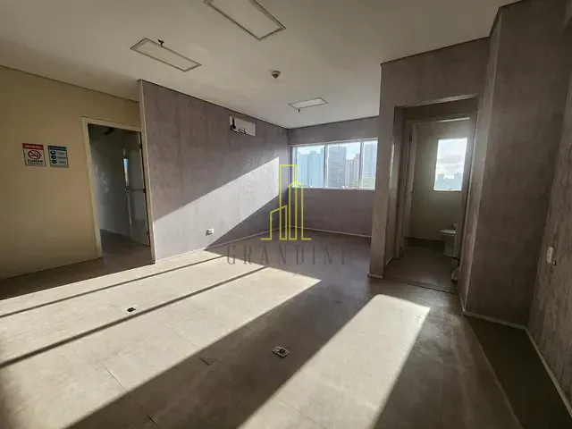 Sala para alugar, no bairro Baeta Neves em São Bernardo do Campo