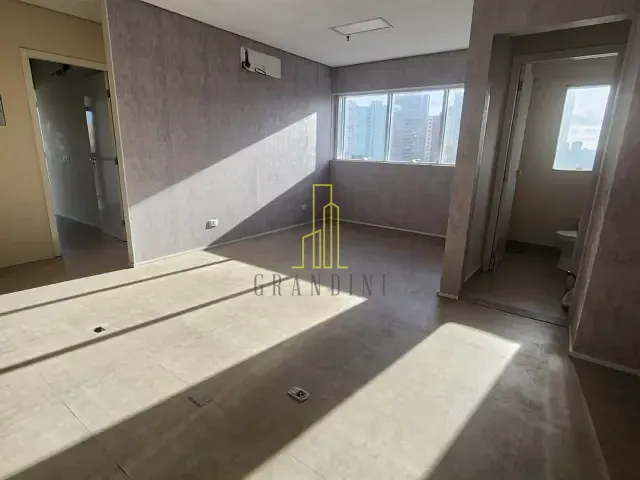 Sala para alugar, no bairro Baeta Neves em São Bernardo do Campo