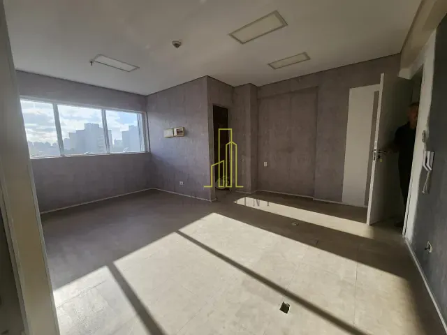 Sala para alugar, no bairro Baeta Neves em São Bernardo do Campo