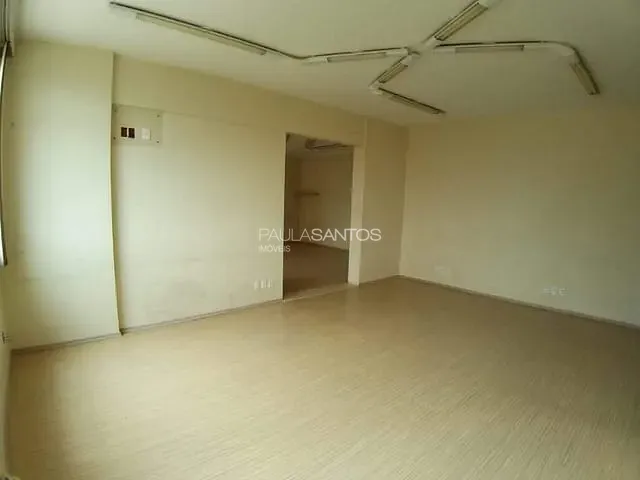 Sala à venda ou para alugar, no bairro Centro em Sorocaba
