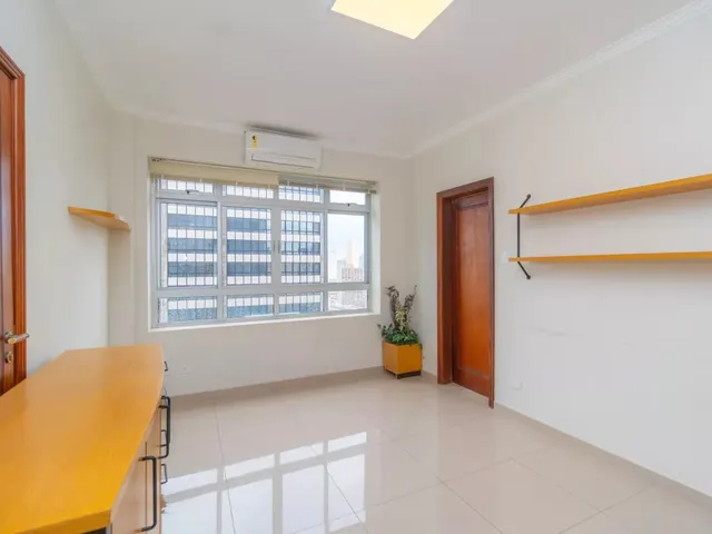 Sala para alugar, no bairro Centro em Curitiba