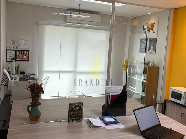 Sala à venda ou para alugar, no bairro Centro em São Bernardo do Campo