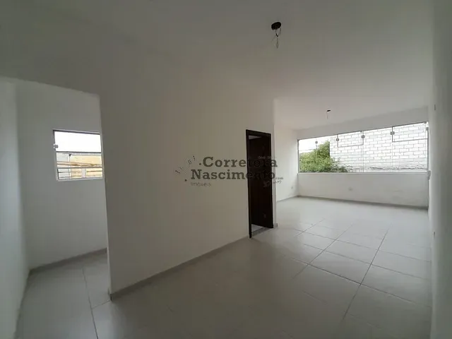 Sala com 32m², para alugar, no bairro Centro em Jacareí