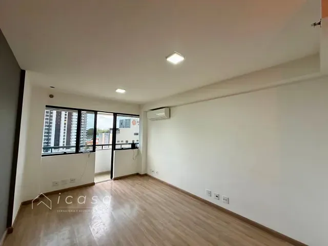 Sala com 46m², à venda ou para alugar, no bairro Jardim São Dimas em São José dos Campos