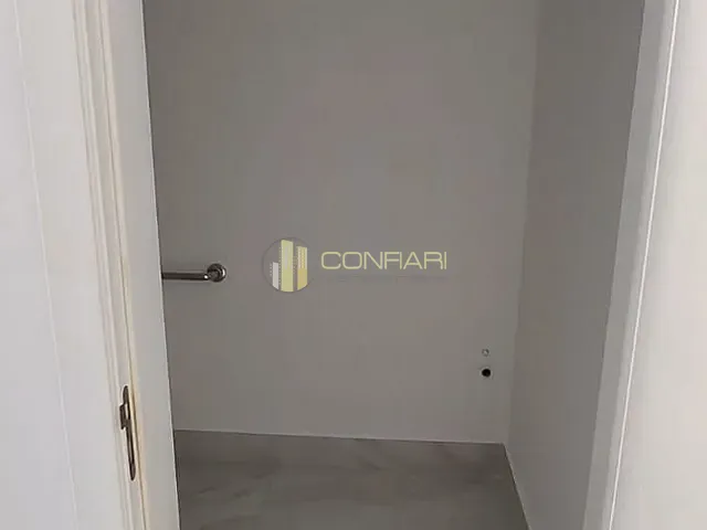 Sala para alugar, no bairro Centro em Itapema
