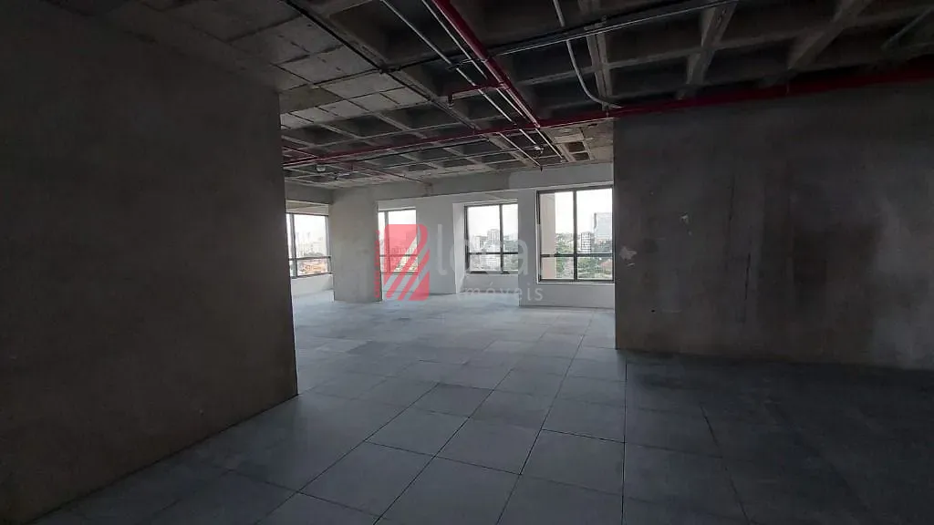 Conjunto Comercial / Sala  para aluguel, 259m² — foto 2 de 8