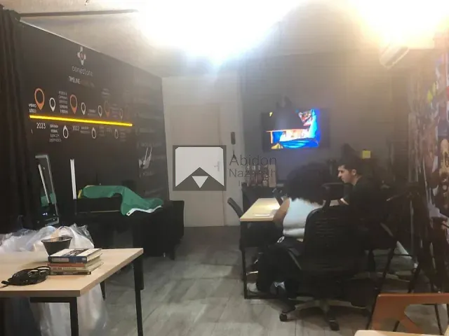 Sala com 46m², à venda, no bairro São Francisco em Niterói