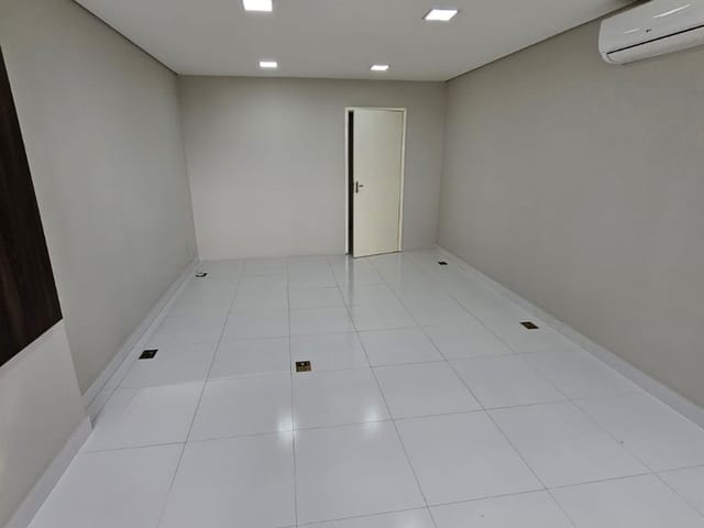 Sala com 88m², para alugar, no bairro Gleba Palhano em Londrina
