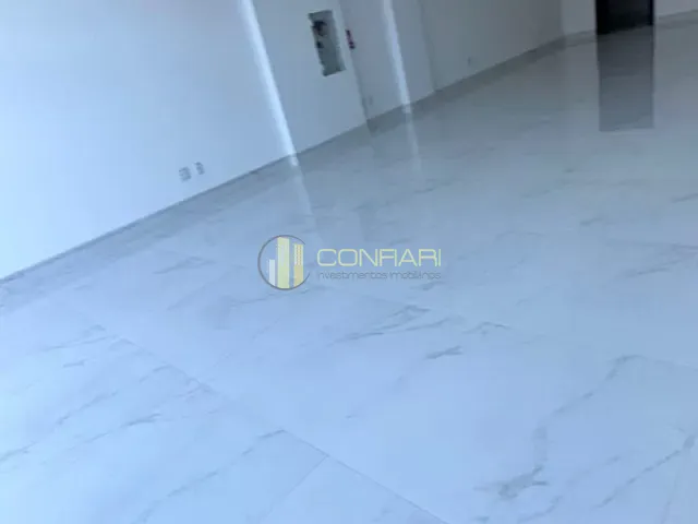 Sala para alugar, no bairro Pereque em Porto Belo