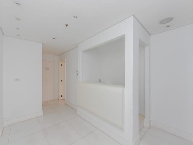 Sala com 47m², à venda, no bairro Vila Nova Conceição em São Paulo