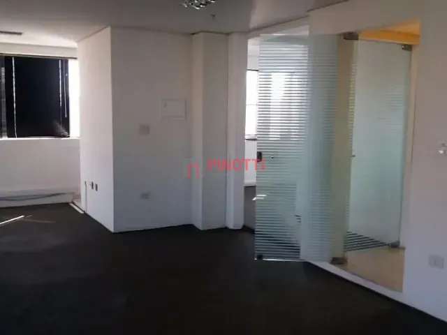 Sala para alugar, no bairro Santa Terezinha em São Bernardo do Campo