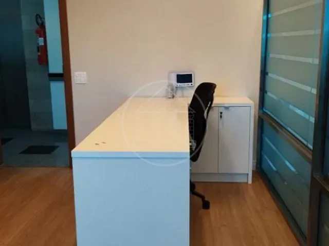 Sala com 46m², à venda, no bairro Pinheiros em São Paulo