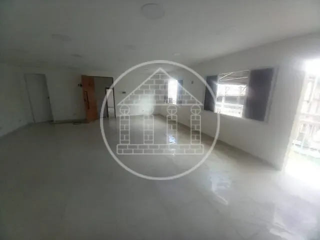 Sala com 45m², para alugar, no bairro Vila das Belezas em São Paulo
