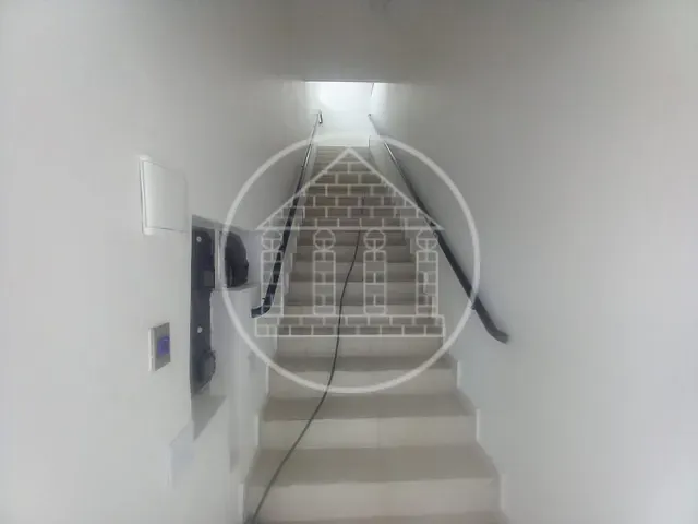 Sala com 45m², para alugar, no bairro Vila das Belezas em São Paulo