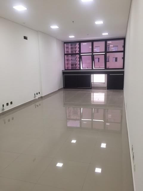 Sala com 47m², à venda, no bairro Vila Gomes Cardim em São Paulo