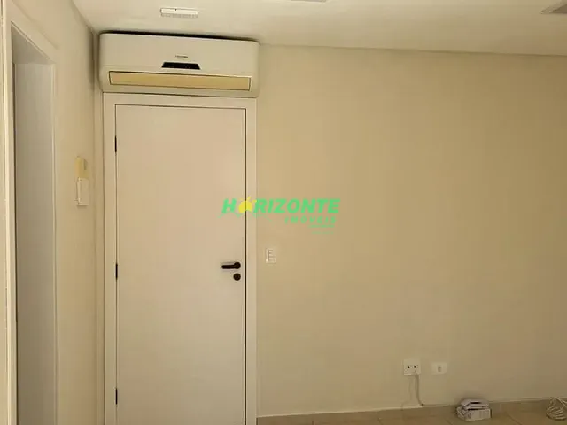 Sala com 27m², para alugar, no bairro Urbanova em São José dos Campos