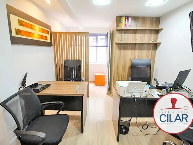 Sala à venda, no bairro Água Verde em Curitiba
