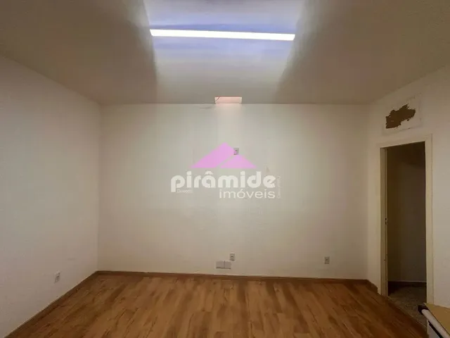 Sala com 10m², para alugar, no bairro Jardim Satélite em São José Dos Campos