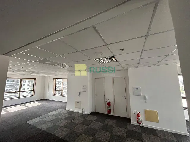 Sala para alugar, no bairro Condomínio Royal Park em São José dos Campos