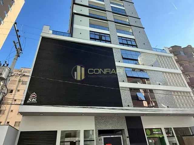 Sala com 111m², para alugar, no bairro Meia Praia em Itapema