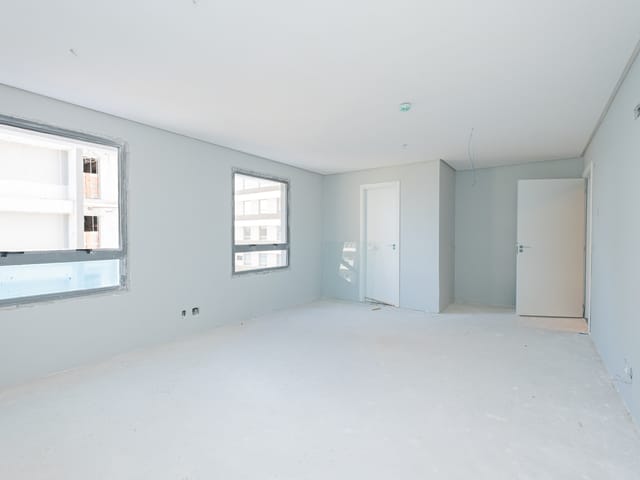 Sala à venda, no bairro São Gonçalo em Pelotas
