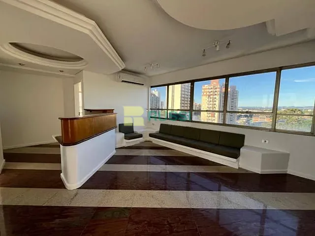 Sala à venda ou para alugar, no bairro Jardim São Dimas em São José dos Campos