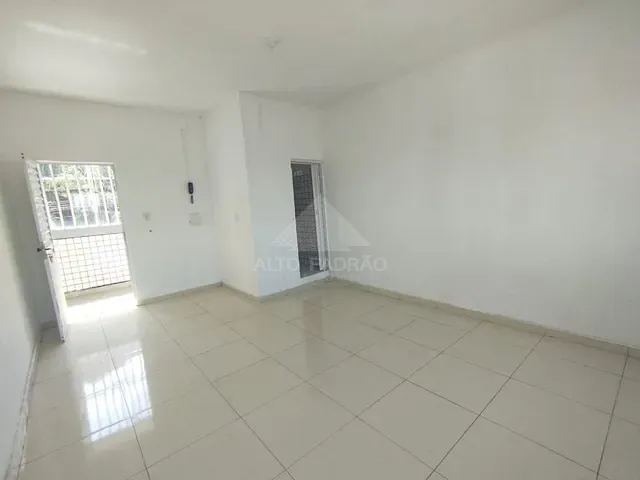 Sala com 20m², para alugar, no bairro Vila Augusto em Mauá