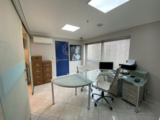 Sala com 61m², à venda, no bairro Pinheiros em São Paulo